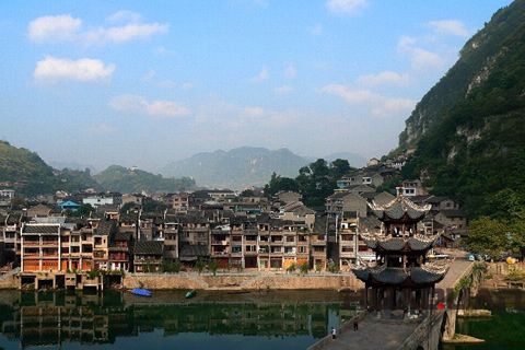 『隨華全，觀天下』 ——走進(jìn)鎮(zhèn)遠(yuǎn)