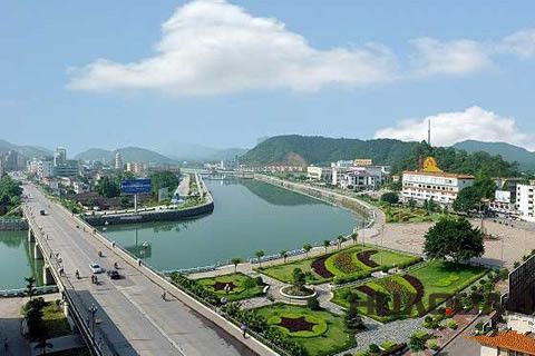 無(wú)愧萬(wàn)古冠九州！華全發(fā)電機(jī)組走俏「丹霞地貌」命名地