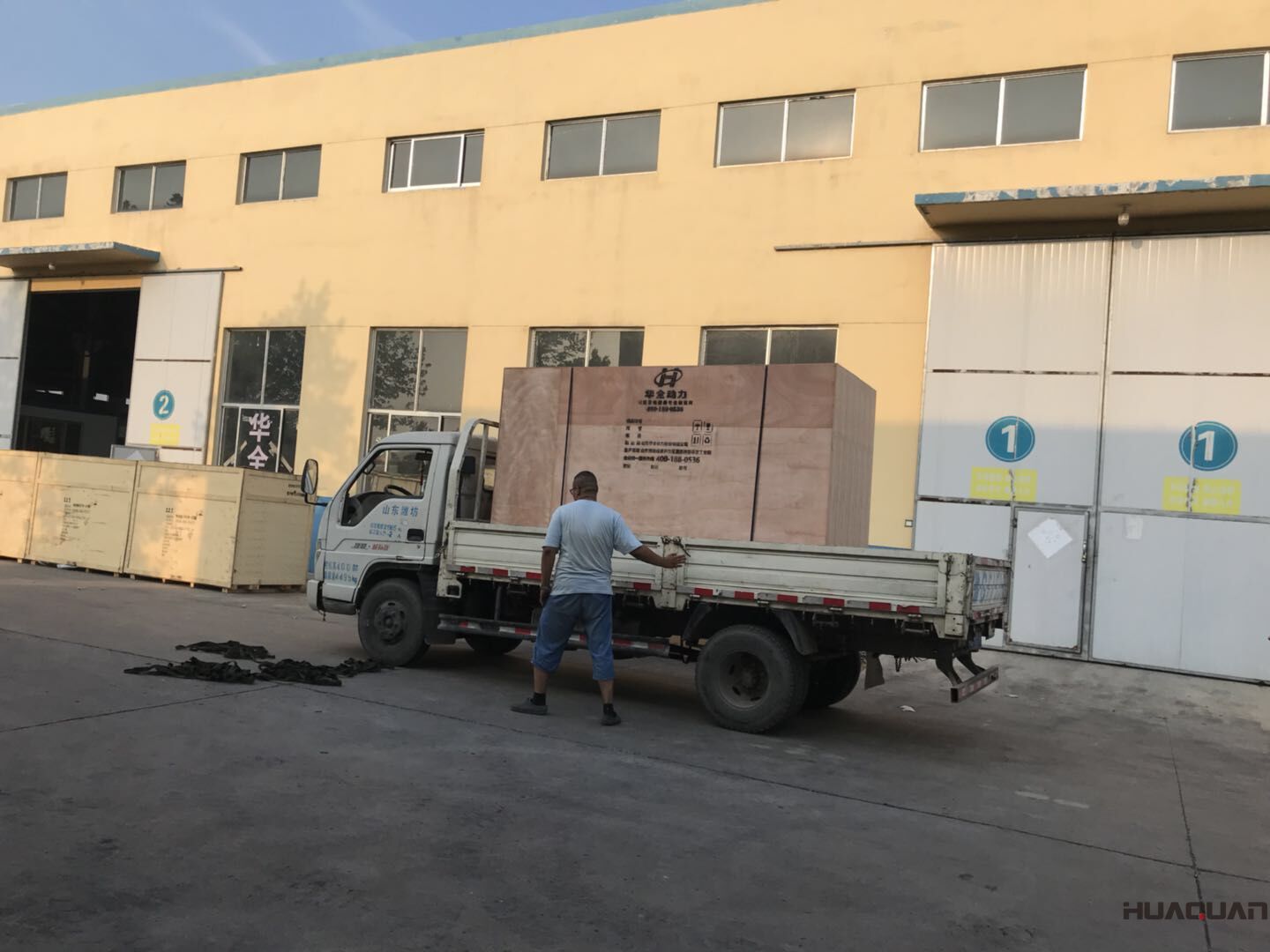 7月6日一臺HQ1QF標配汽油一體機由華全成功發(fā)往吉林省