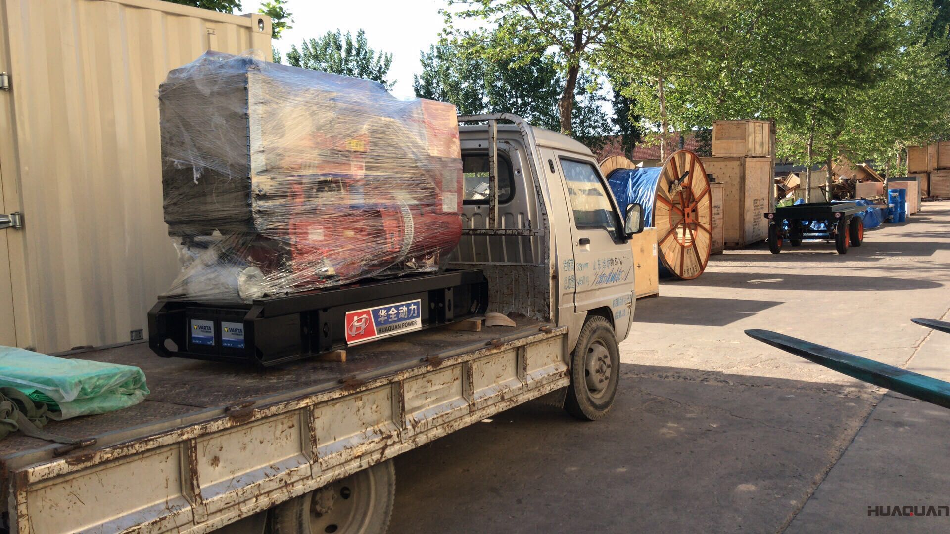 8月31日，一臺(tái)30kw標(biāo)配柴油發(fā)電機(jī)組從華全動(dòng)力順利發(fā)往安徽省