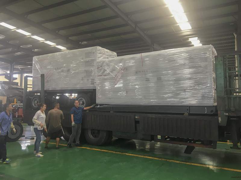 9月15日一臺(tái)300kw移動(dòng)靜音拖車(chē)型柴油發(fā)電機(jī)組已發(fā)往青海