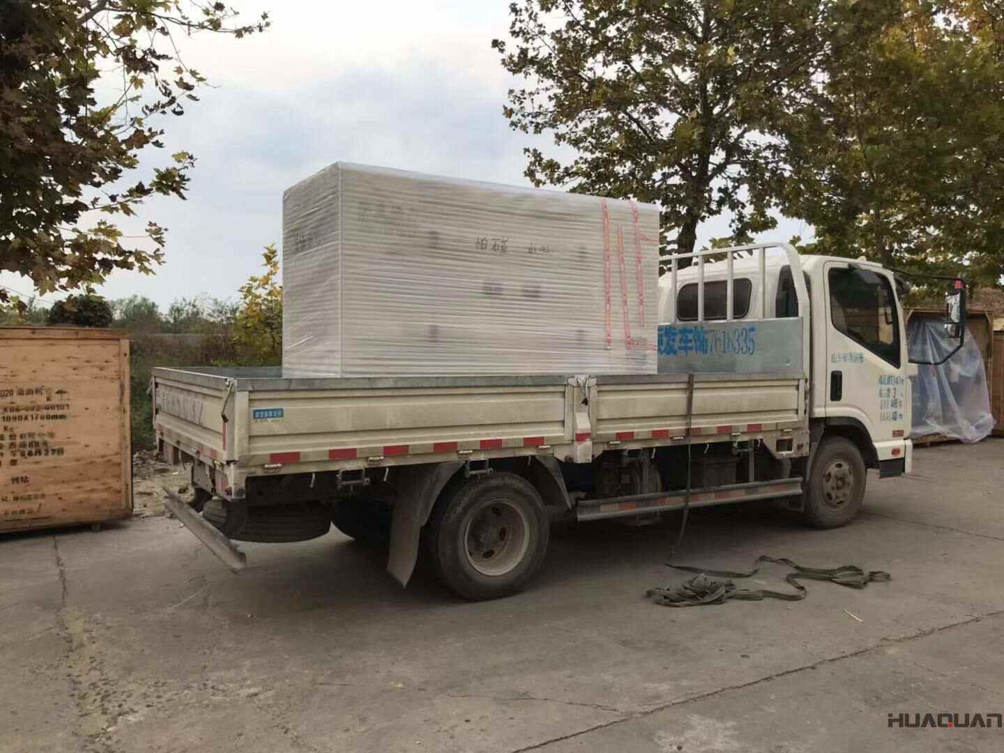 10月21日，柴先生訂購的一臺500kw自動化柴油發(fā)電機組從華全動力成功發(fā)往內(nèi)蒙古