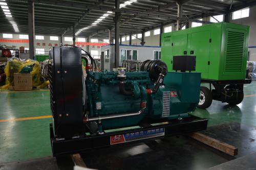 張先生從華全動力采購的250kw含棚移動拖車柴油發(fā)電機(jī)組于2月28日順利發(fā)往山東省