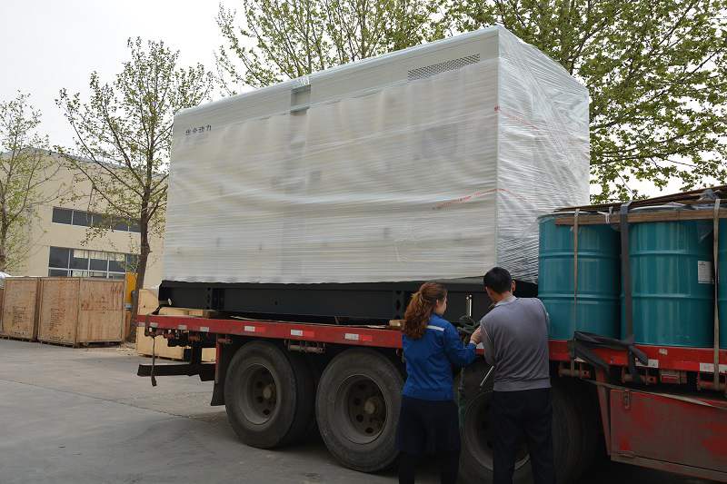 華全動力一臺100kw靜音箱柴油發(fā)電機(jī)組于4月1日發(fā)往河南省